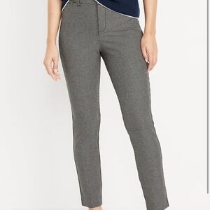 Old Navy Pixie Ankle Pants